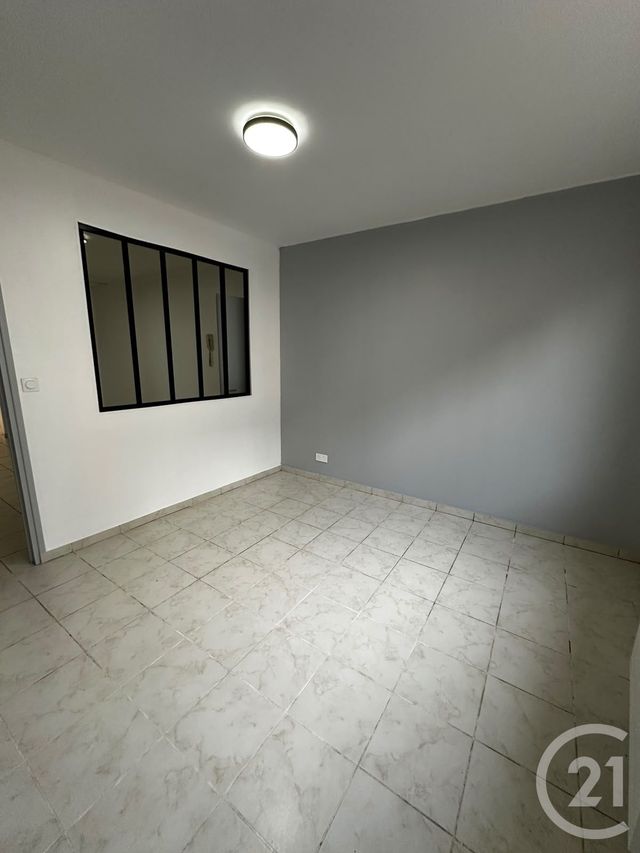 Appartement à louer - 2 pièces - 49.0 m2 - ST QUENTIN - 02 - PICARDIE - Century 21 Agence Collin