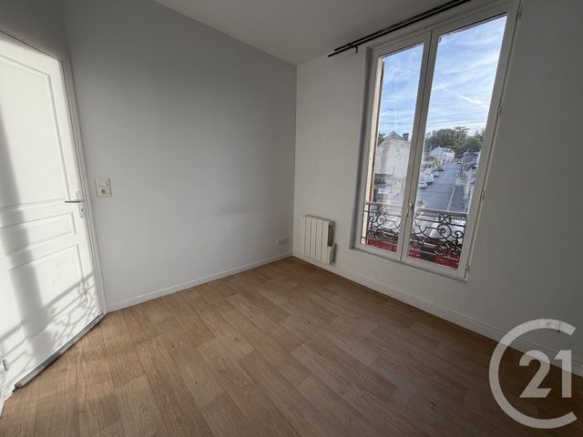 Appartement F3 à louer - 3 pièces - 44.21 m2 - MOUY - 60 - PICARDIE - Century 21 Agence Collin